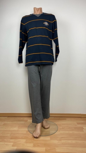  blauschwarz
