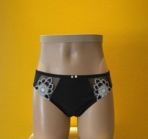 Divina black