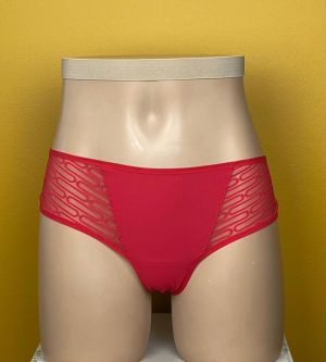 Tanzara scarlet