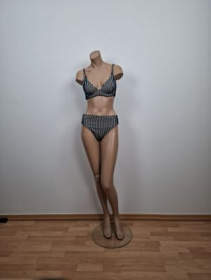 Style 107A knitted stripe